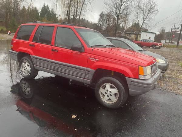 1995 JEEP GRAND CHEROKEE - cars & trucks - by owner - vehicle... for sale in Milton, NY – photo 3