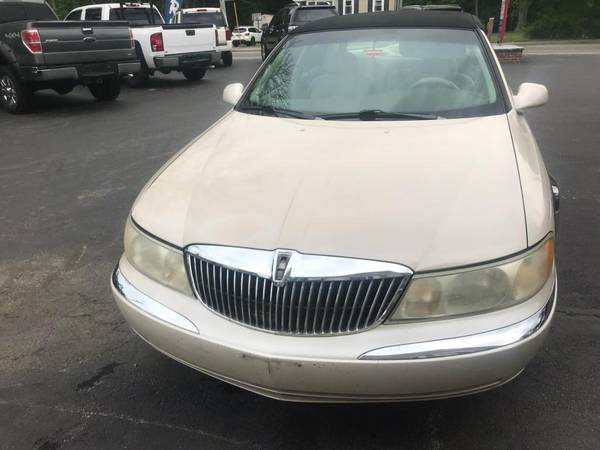 01 Lincoln Continental leather low miles all options runs 100% -... for sale in Hanover, MA – photo 3