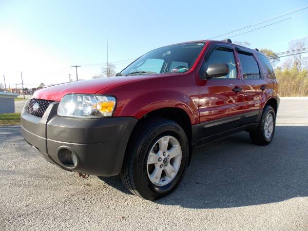 2005 Ford Escape XLT ( one owner, low mileage, extra clean) - cars &... for sale in Carlisle, PA – photo 3