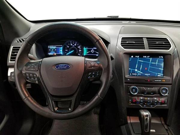 2017 FORD EXPLORER..XLT PACKAGE.LOADED.LEATHER HEATED SEATS. - cars... for sale in Saint Marys, OH – photo 4