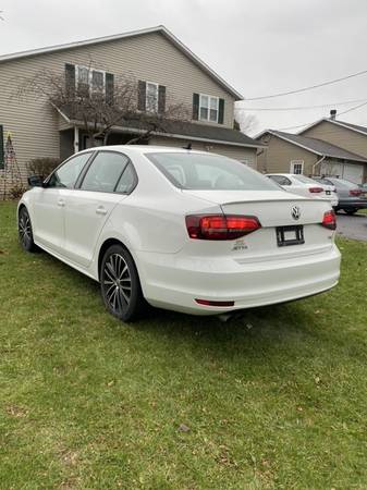 2016 VW Jetta 1.8T Sport - cars & trucks - by owner - vehicle... for sale in Syracuse, NY – photo 4