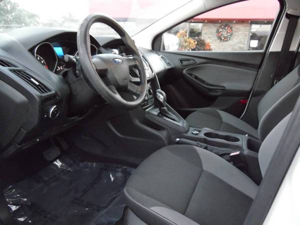 2012 Ford Focus 4-Door sedan Only 12,000 Miles! - cars & trucks - by... for sale in West Palm Beach, FL – photo 8