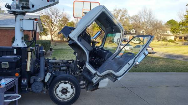 Bucket Truck - 30Ft. Altec for sale in Arlington, TX – photo 6