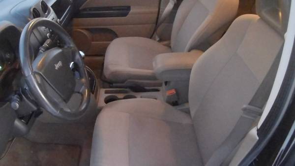 2009 JEEP COMPASS 4WD LOADED NON SMOKER CLEAN CARFAX $4800 - cars &... for sale in Upper Sandusky, OH – photo 5