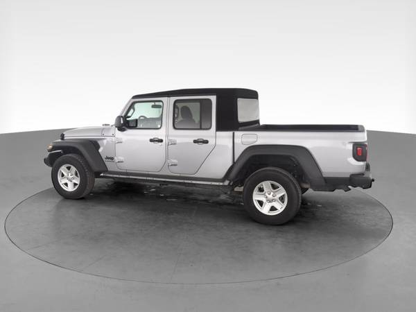 2020 Jeep Gladiator Sport Pickup 4D 5 ft pickup Gray - FINANCE... for sale in Knoxville, TN – photo 6