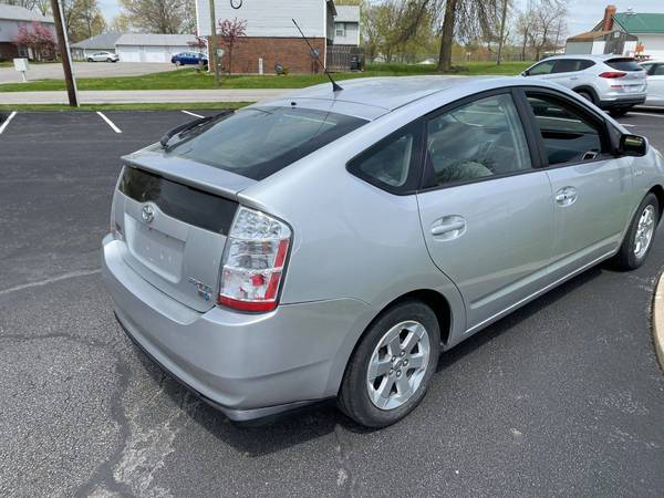 2006 Toyota Prius, up to 50 MPG! Warranty! - - by for sale in Fulton, MO – photo 2