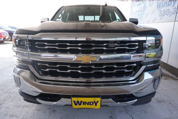 WHO SAYS A 4X4 CAN T BE LUXURIOUS? 2018 CHEVY 1500 LTZ Crew Cab for sale in Alva, KS – photo 6