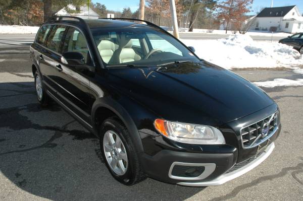2011 Volvo XC70 AWD Wagon 3 2L - Great Carfax - IMMACULATE - cars & for sale in Windham, VT – photo 4