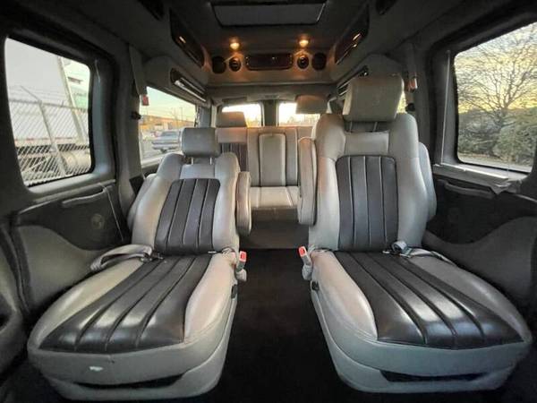 2013 GMC SAVANA CARGO 1500 1OWNER LEATHER 3ROW NEW TIRES 135976 -... for sale in Skokie, IL – photo 8