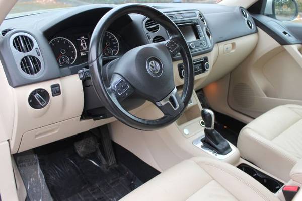 2012 VW Volkswagen Tiguan SEL hatchback BEIGE for sale in Lynnwood, WA – photo 10