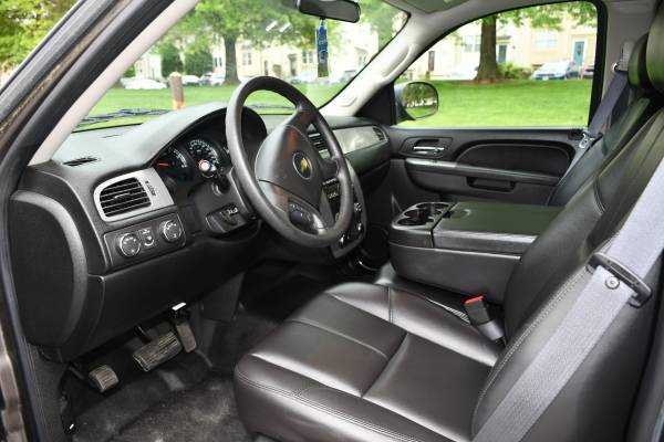 2011 Chevrolet Tahoe LT 5 3L V8 33, 800 miles - - by for sale in Centreville, District Of Columbia – photo 8