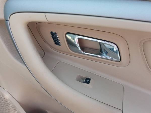 2014 Ford Taurus SEL sedan White Platinum Metallic Tri-Coat - cars & for sale in Columbus, OH – photo 24