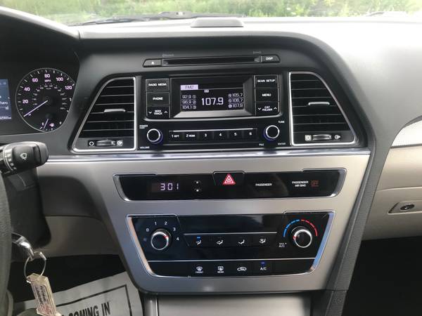 2017 Hyundai Sonata SE, LOW MILES, WARRANTY. - cars & trucks - by... for sale in Mount Pocono, PA – photo 18