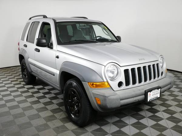 2006 Jeep Liberty Sport - - by dealer - vehicle for sale in Inver Grove Heights, MN – photo 12