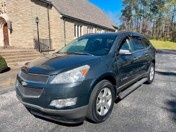2009 Chevrolet-3RD ROW! MINT CONDITION! Traverse-BUY HERE for sale in Knoxville, TN – photo 2