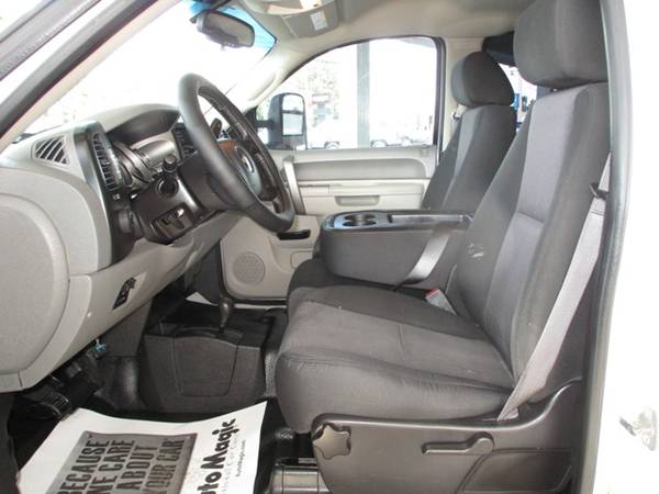 2014 Chevrolet Silverado 2500HD Crew Cab 4wd - - by for sale in Lawrenceburg, AL – photo 9