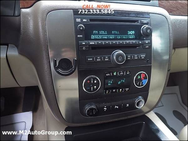 2007 GMC Yukon XL SLE 1500 4dr SUV - - by dealer for sale in East Brunswick, NY – photo 8