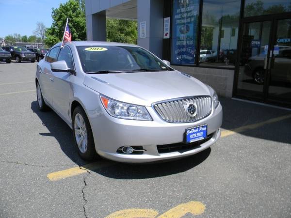 2012 Buick LaCrosse 3.6L V6 LUXURY SEDAN WITH PREMIUM PACKAGE 1 for sale in Plaistow, NH – photo 4