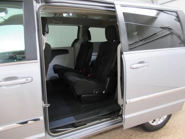 2015 Chrysler Town and Country Touring - cars & trucks - by dealer -... for sale in Hudsonville, MI – photo 12