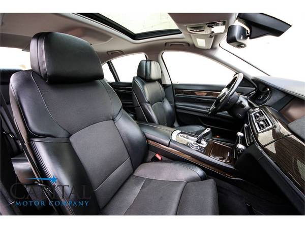 SMOOTH 400hp V8 Executive LUXURY! 2012 BMW 750i xDrive 750xi! for sale in Eau Claire, SD – photo 5