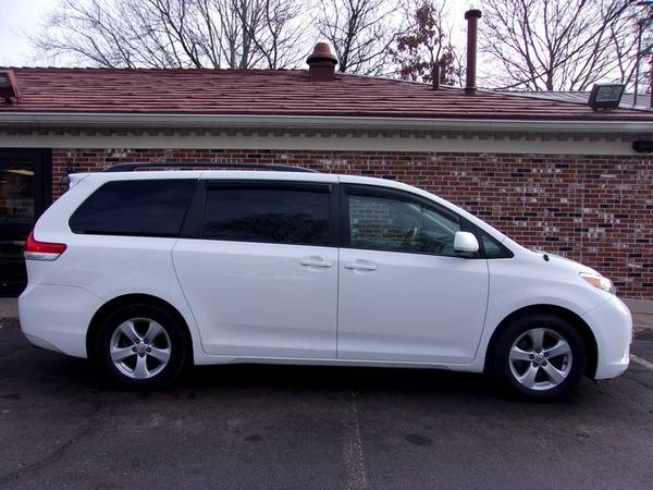2014 Toyota Sienna LE 8-Seat, 101k Miles, White/Grey, P Doors for sale in Franklin, VT – photo 2