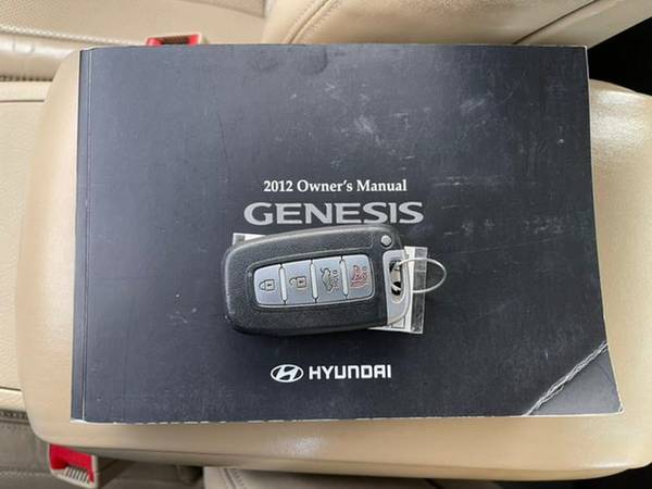 2012 Hyundai Genesis V6 3 8L Navi Leather Loaded for sale in East Windsor, CT – photo 20