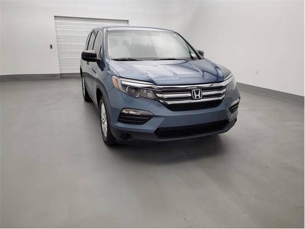 2017 Honda Pilot LX - SUV - - by dealer - vehicle for sale in Phoenix, AZ – photo 14