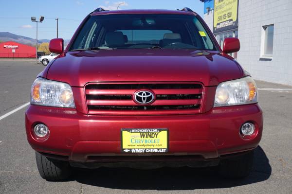 2007 Toyota Highlander Limited V6 AWD 3rd Row LOW MILES - cars & for sale in Kittitas, WA – photo 2