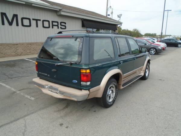 1996 Ford Explorer XLT 4-Door AWD for sale in Mooresville, IN – photo 8