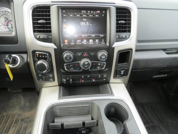 2016 RAM 1500 Big Horn - - by dealer - vehicle for sale in Duluth, MN – photo 11