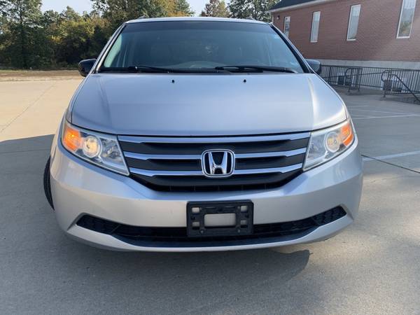 2011 Honda Odyssey EX-L - cars & trucks - by owner - vehicle... for sale in Ballwin, MO – photo 9