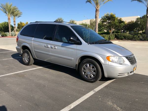 2005 Chrysler Town Country LX for sale in Corona, CA – photo 7