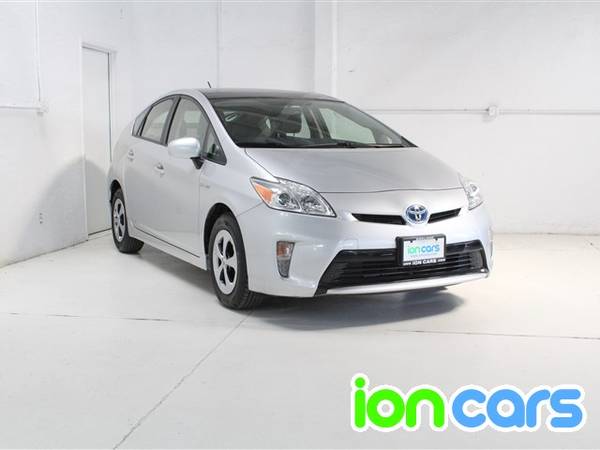 2012 Toyota Prius 3 Three Hatchback 4D - cars & trucks - by dealer -... for sale in Oakland, CA – photo 6