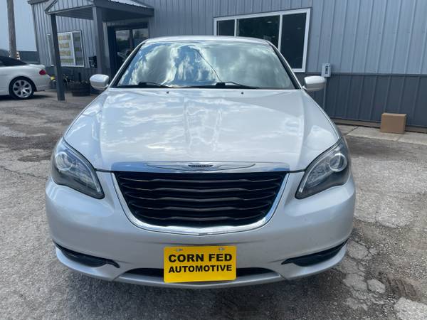 2012 Chrysler 200 4dr Sdn S - - by dealer - vehicle for sale in CENTER POINT, IA – photo 8