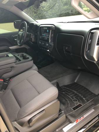 2018 Chevy Silverado 1500 for sale in Hampton, MN – photo 9