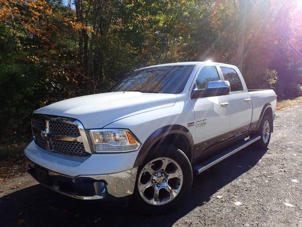 2017 Ram 1500 Laramie 4x4 Crew Cab 64 Box CONTACTLESS PRE APPROVA -... for sale in Storrs, CT – photo 2