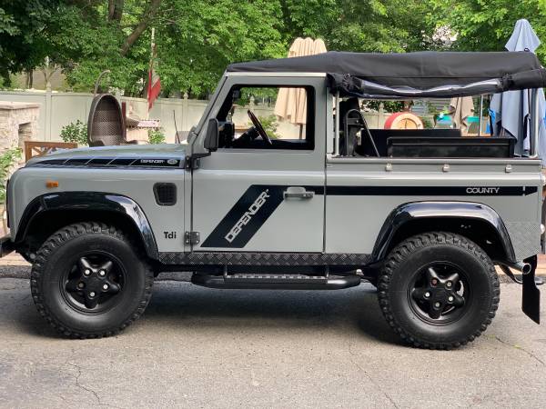 land rover defender - cars & trucks - by owner - vehicle automotive... for sale in Lynnfield, MA – photo 3