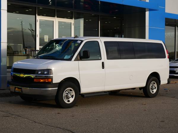 2019 Chevrolet Express Passenger LT 6 0 15 passenger for sale in Saint Paul, MN – photo 3