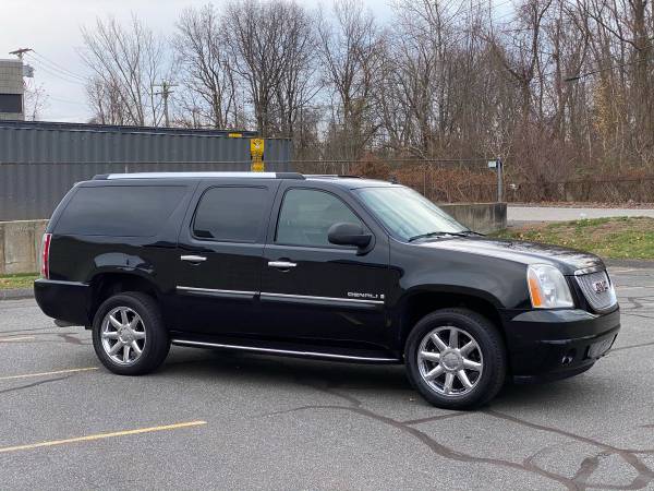 2008 GMC YUKON XL DENALI - cars & trucks - by owner - vehicle... for sale in Trumbull, NY – photo 2