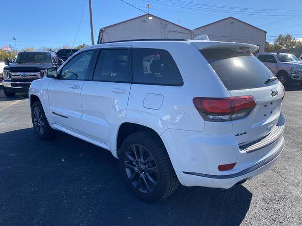 Jeep Grand Cherokee - BAD CREDIT BANKRUPTCY REPO SSI RETIRED... for sale in Harrisonville, KS – photo 5