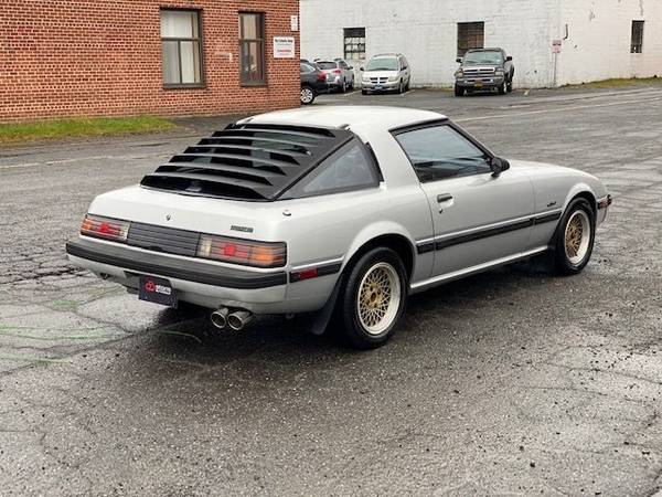 1983 MAZDA RX-7 - Financing Available! - cars & trucks - by dealer -... for sale in Mamaroneck, NY – photo 17