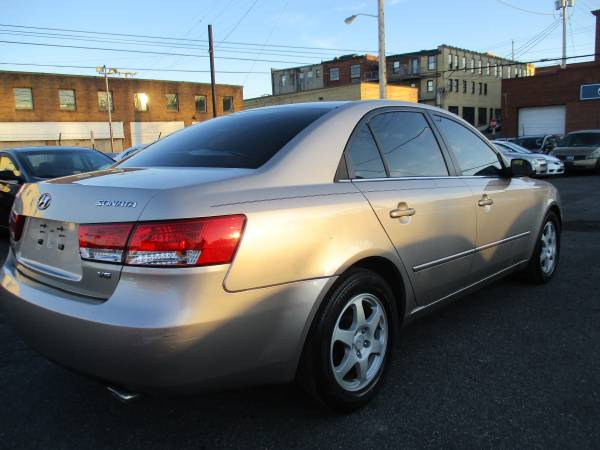 2006 Hyundai Sonata GLS ** 30 day Warrant/Sunroof & Clean Carfax** for sale in Roanoke, VA – photo 4