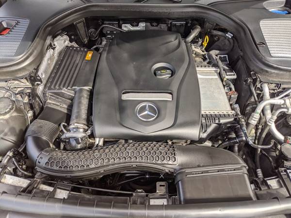 2018 Mercedes-Benz GLC GLC 300 AWD All Wheel Drive SKU: JV073398 for sale in Bellevue, WA – photo 23