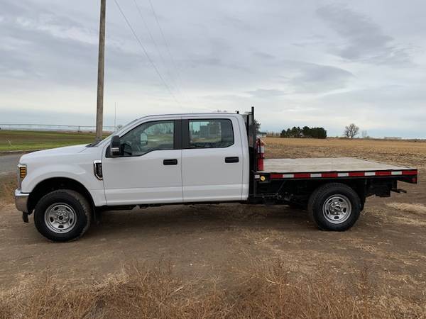 2019 Ford F350 4X4 Flat bed! LOW MILES! - cars & trucks - by dealer... for sale in Jerome, WY