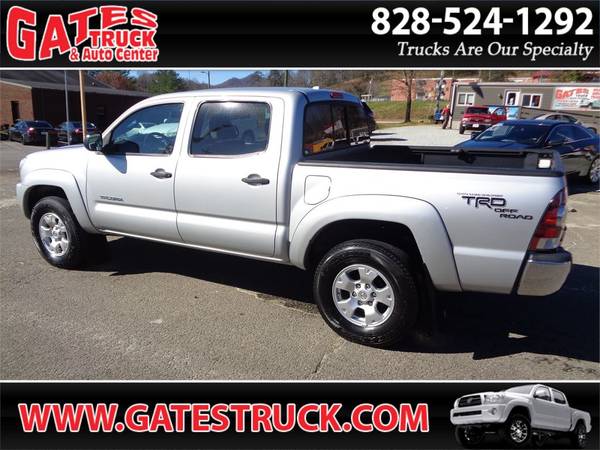 2010 Toyota Tacoma Double Cab 4WD V6 *Silver* - cars & trucks - by... for sale in Franklin, NC – photo 3