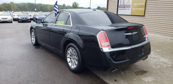 LEATHER 2014 Chrysler 300 4dr Sdn Touring RWD for sale in Chesaning, MI – photo 6