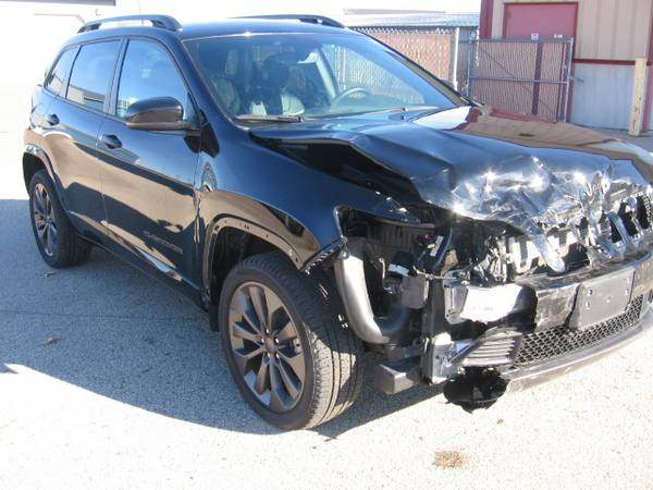 2019 Jeep Cherokee Limited 4x4 Repairable 14K Mi Sharp Leather -... for sale in Holmen, IA – photo 3