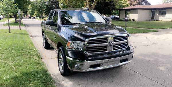 Dodge Ram 1500 2018 bighorn 4x4 for sale in Sterling Heights, MI – photo 2
