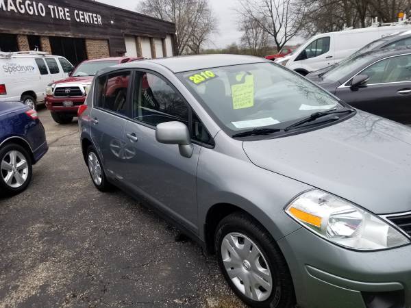 2010 Nissan versa s 1 owner for sale in Madison, WI – photo 3