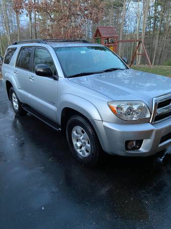 2007 Toyota 4Runner SR5 4WD - cars & trucks - by owner - vehicle... for sale in Lee, NH – photo 2